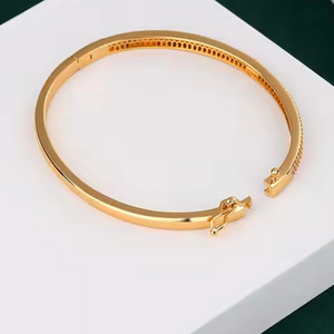 The Isabella Gold Bangle